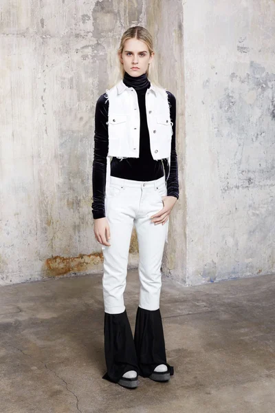 Look 13